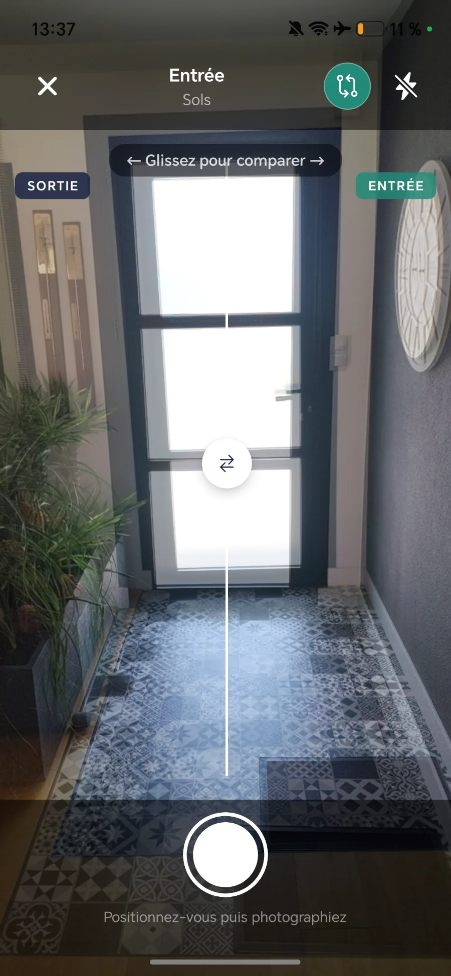 Comparateur LocaCheck : la photo d'entrée superposée à la caméra pendant l'état des lieux de sortie